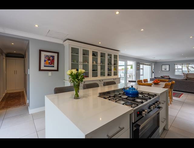 3 BEDROOM HOUSE FOR SALE IN MAROELADAL